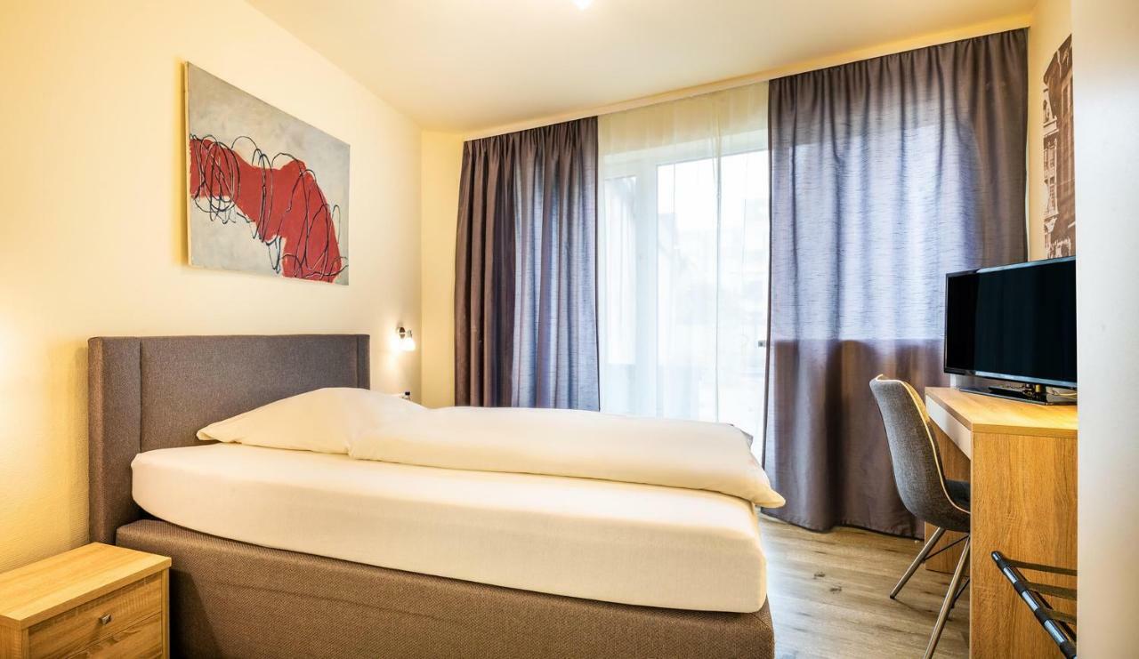 Schroeders City-Style-Hotel Trier Kamer foto