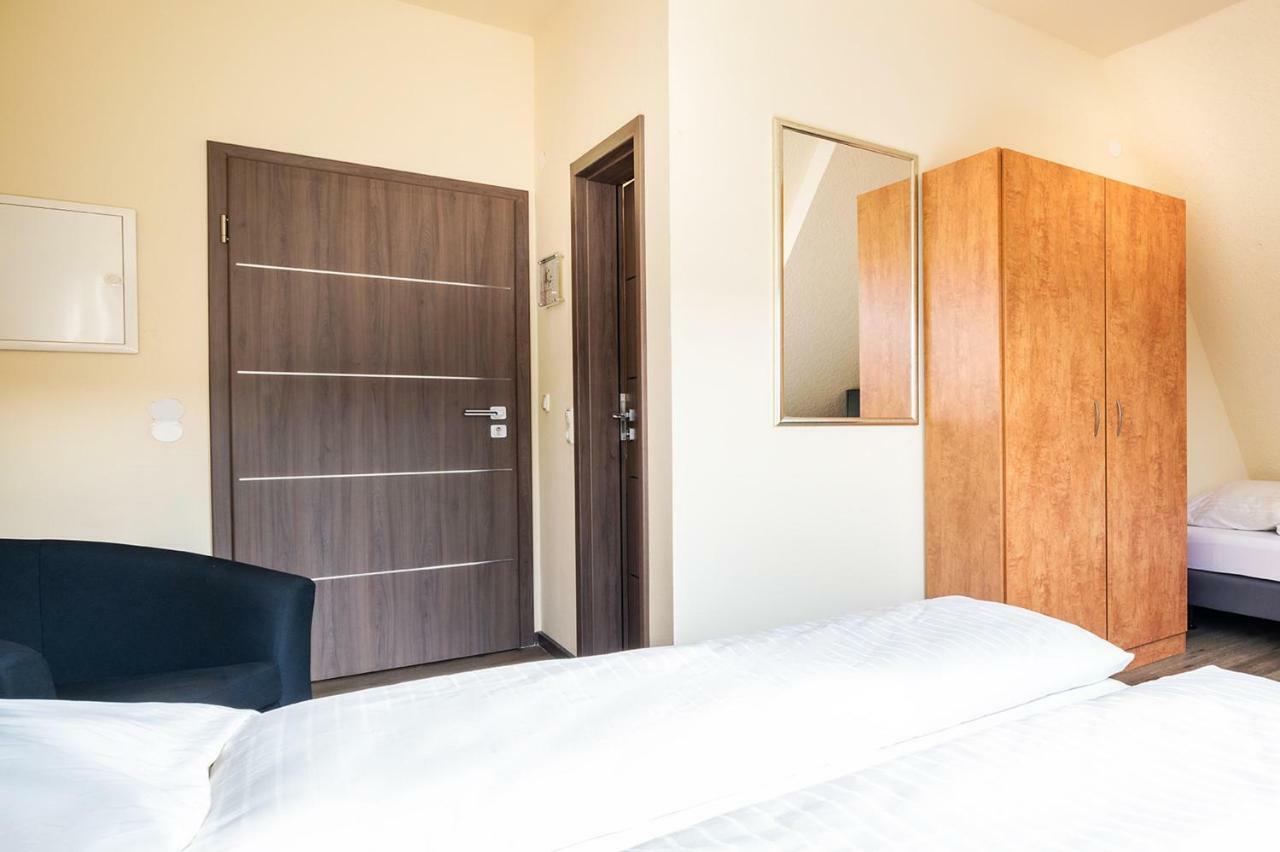 Schroeders City-Style-Hotel Trier Kamer foto