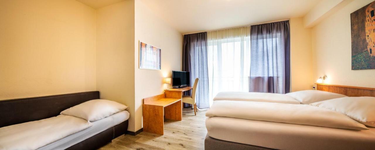 Schroeders City-Style-Hotel Trier Kamer foto